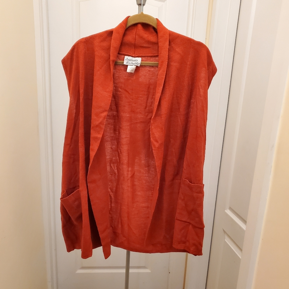 Red Vest 1X